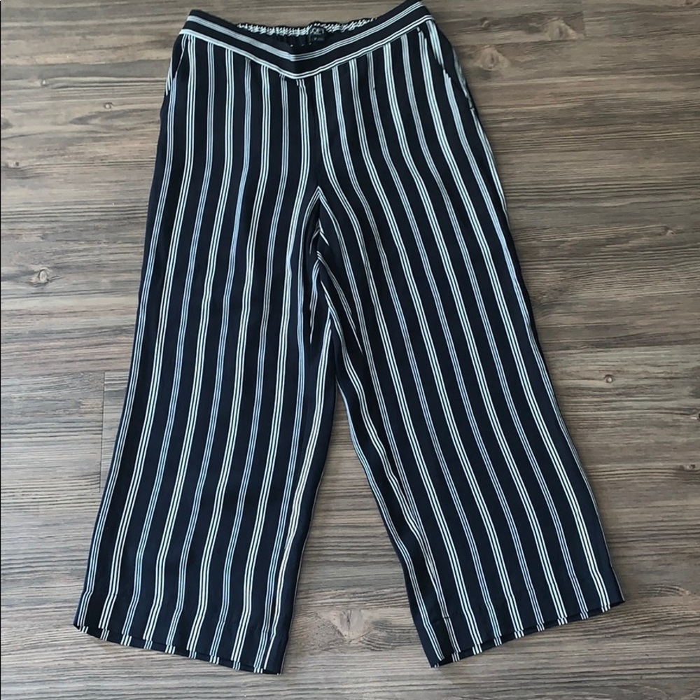 🌸NWT Loft cropped wide leg pants